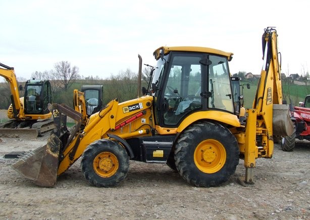 koparko ładowarka JCB 3CX Sitemaster z roku 2004 — zdjęcie 2
