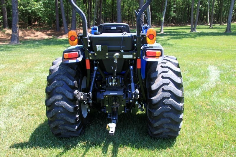 Sprzedanie New Holland Boomer 04.0F — zdjęcie 5