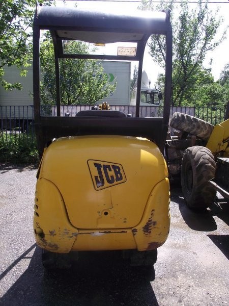 JCB 8015 minikoparka z 2000r. — zdjęcie 3