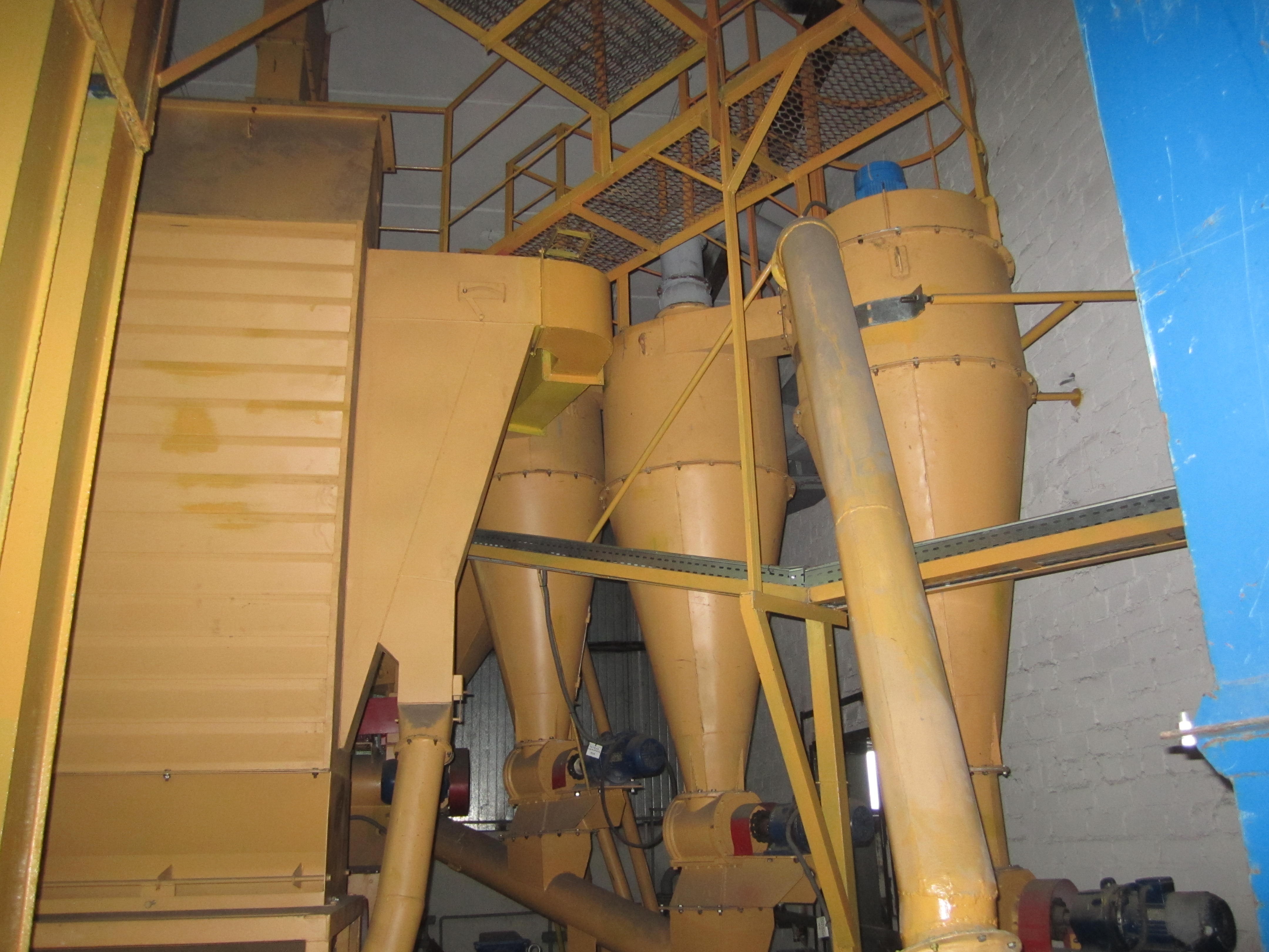 Sprzedam linie do pellet.Wydajnosci 1t/h.nowe