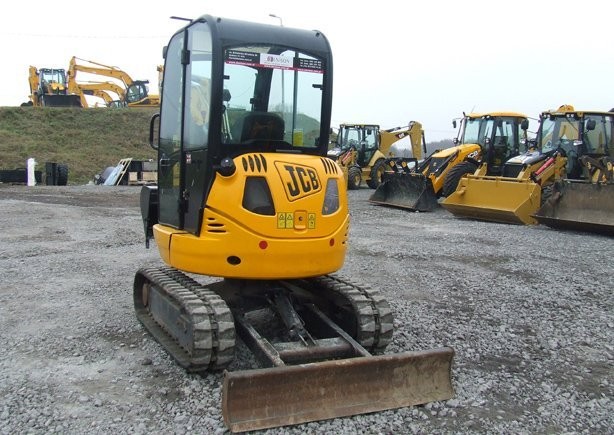 JCB 8025 ZTS z roku 2008... — zdjęcie 4