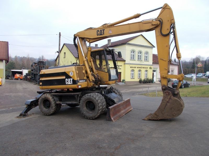 Koparka kołowa Cat M315 — zdjęcie 2