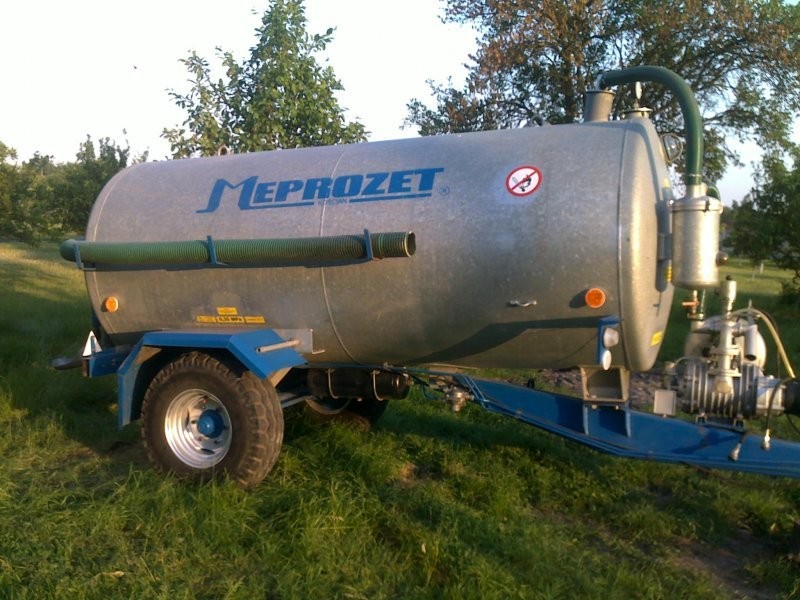 BECZKOWOZ MEPROZET 4300l- 2005r 3000l- 2009r — zdjęcie 2