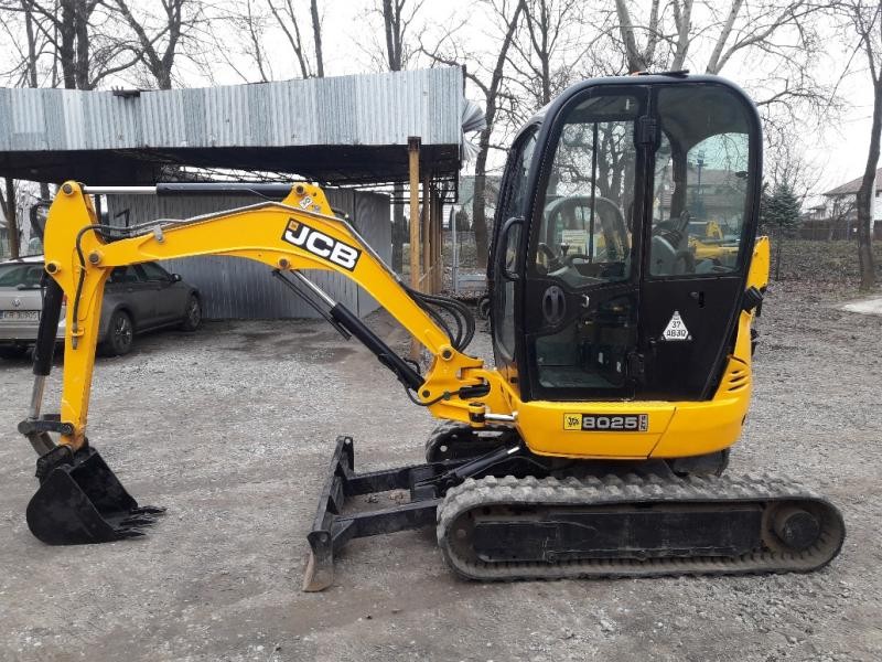 JCB 8025 2009 rok - mini koparka na sprzedaż — zdjęcie 1