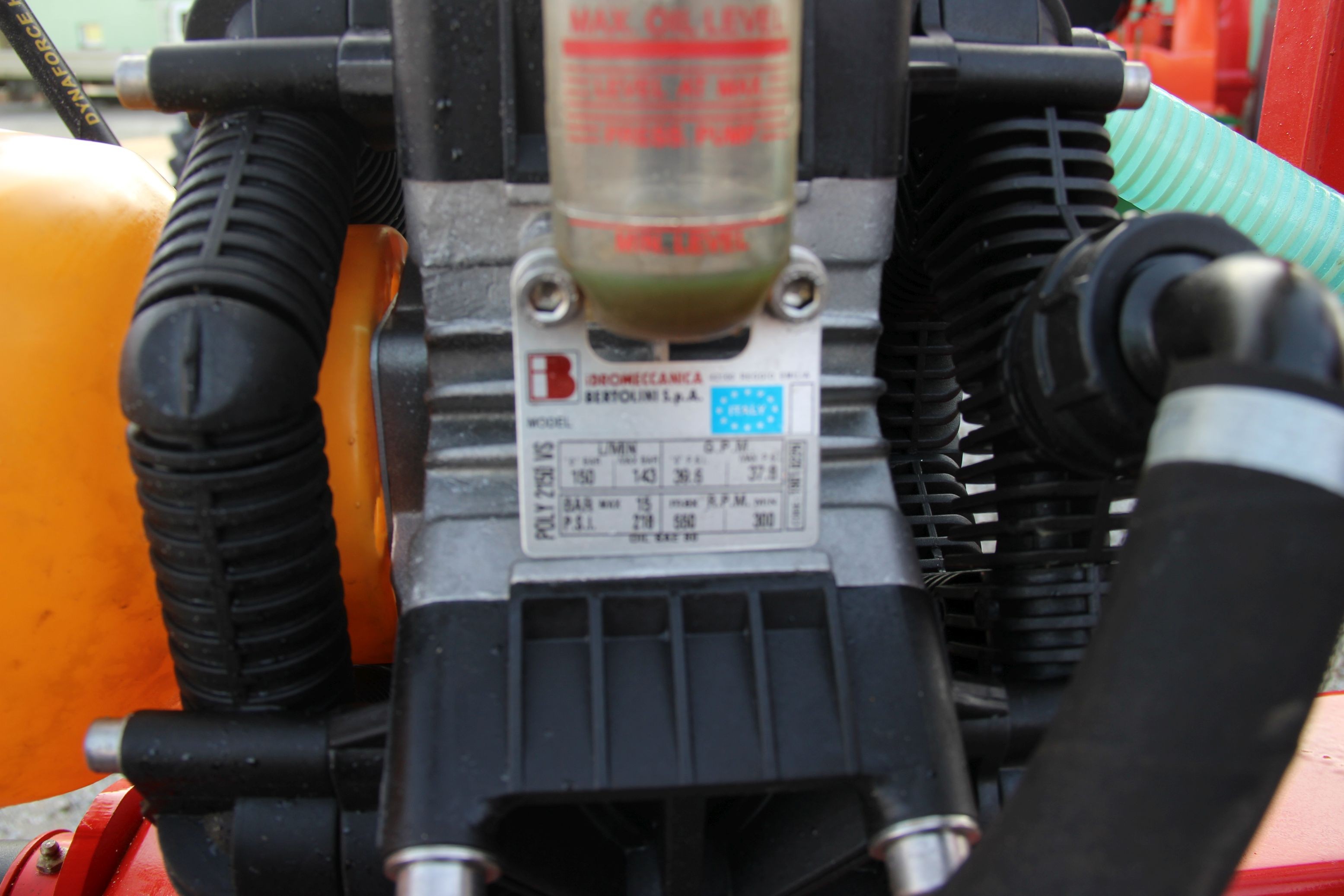Opryskiwacz ciągany zaczepiany Calabria Biardzki hydrauliczny — zdjęcie 6