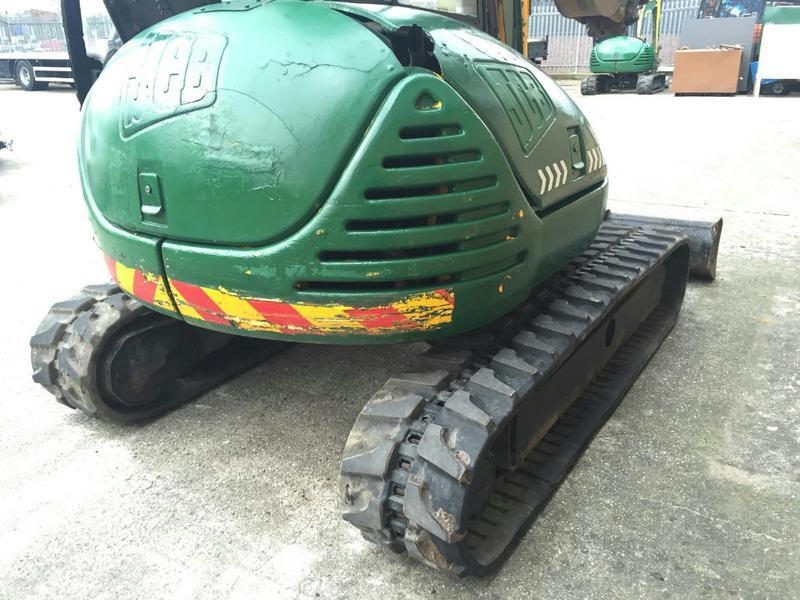 JCB 8060 z 2002 roku — zdjęcie 4