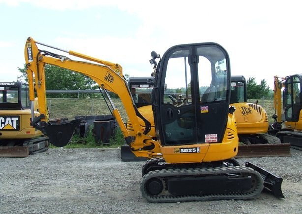 Minikoparka JCB 8025 - rok 2007. — zdjęcie 4