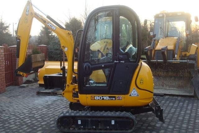 JCB 8018 z 2010 roku - WERSJA DEMO — zdjęcie 1