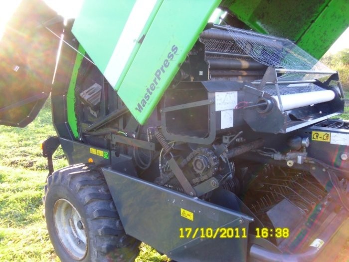 Prasa DEUTZ-FAHR MP 130 !Sprzedane! — zdjęcie 3