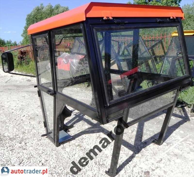 Kabina do Ursus C330 / C360 bez błotników — zdjęcie 3