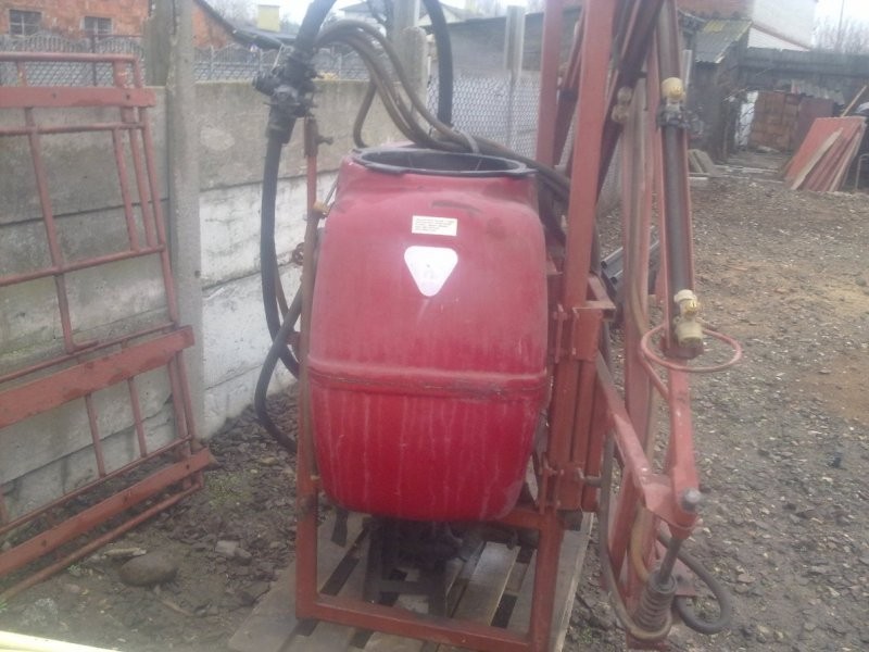 Opryskiwacz 300l — zdjęcie 2