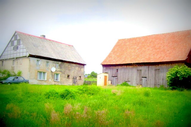 Dom i stodoła z widokiem na Karkonosze na agroturystykę — zdjęcie 2