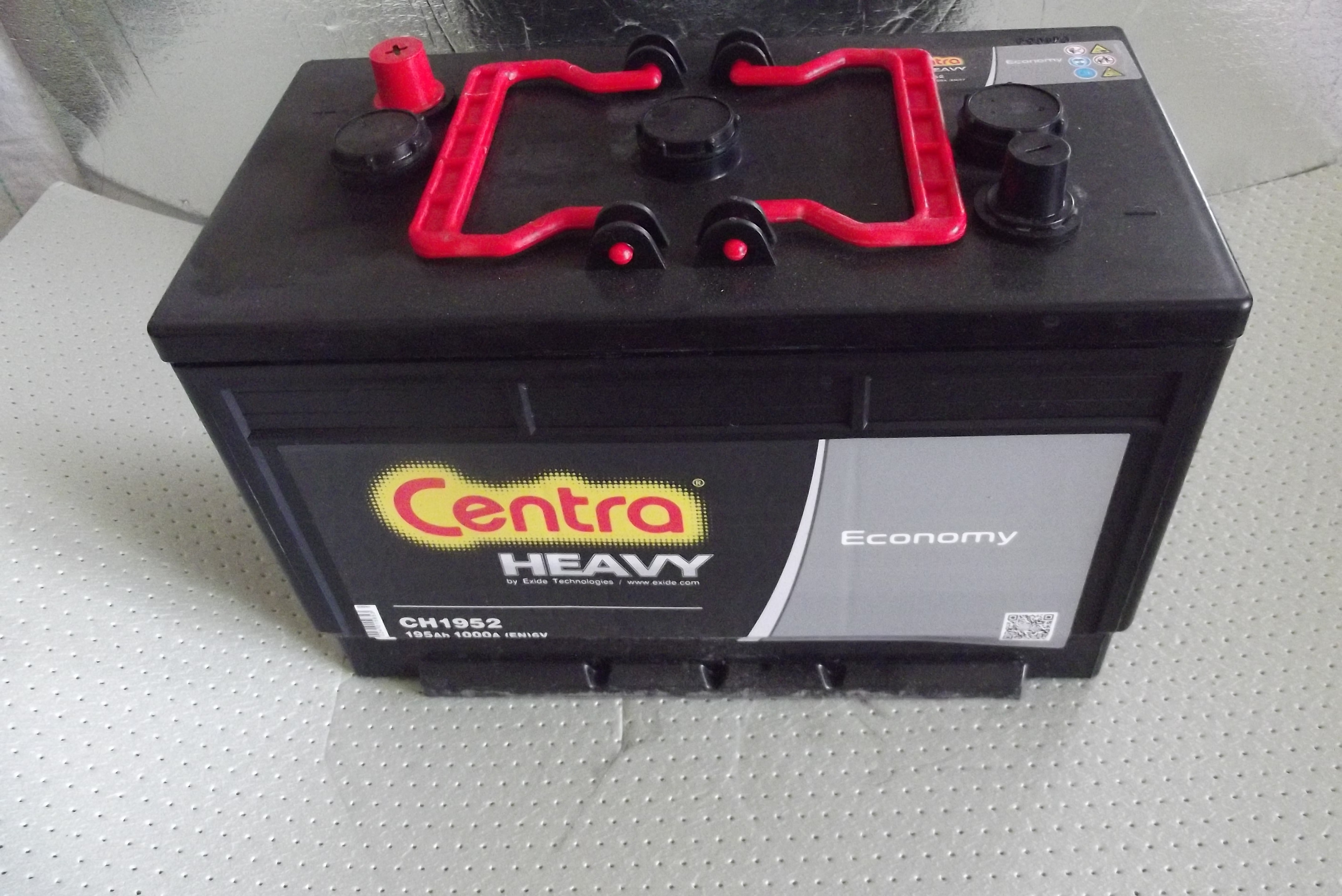 Akumulator CENTRA 6V 195Ah 1000A — zdjęcie 1