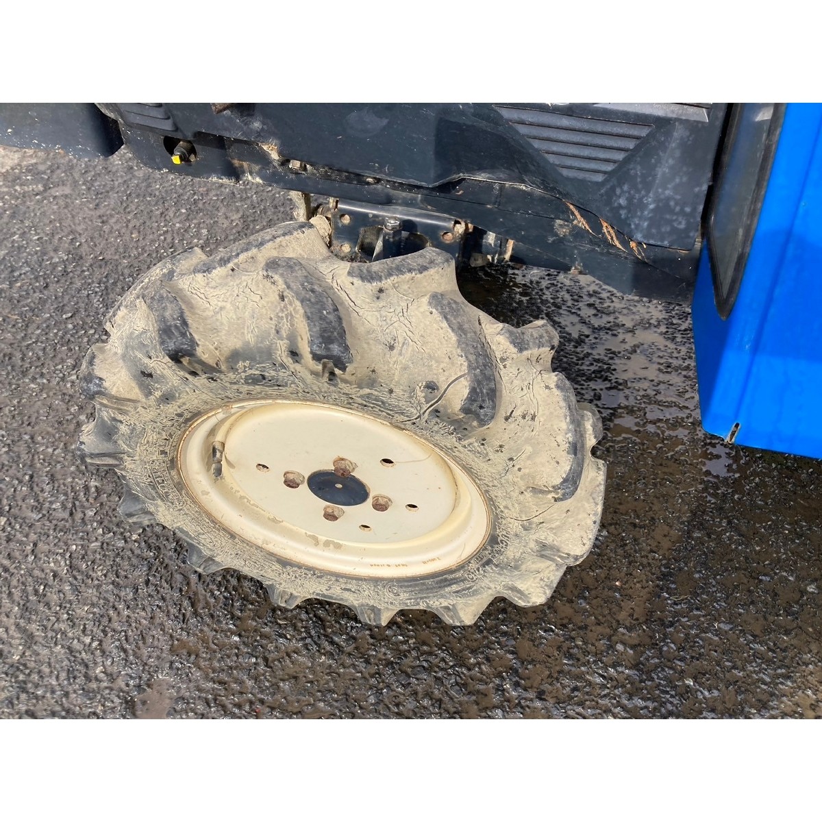 Traktor Iseki TU157F | Silnik 3-cylindrowy | Faktura VAT — zdjęcie 7