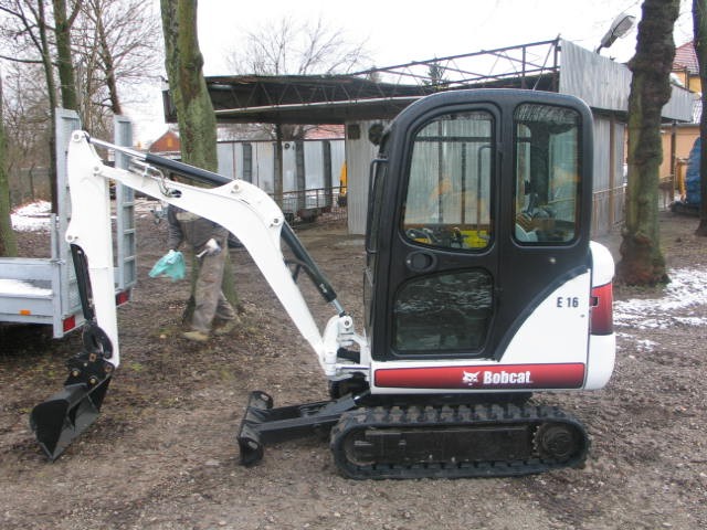 Mini koparki Bobcat E16 z 2013 - sprzedam — zdjęcie 2