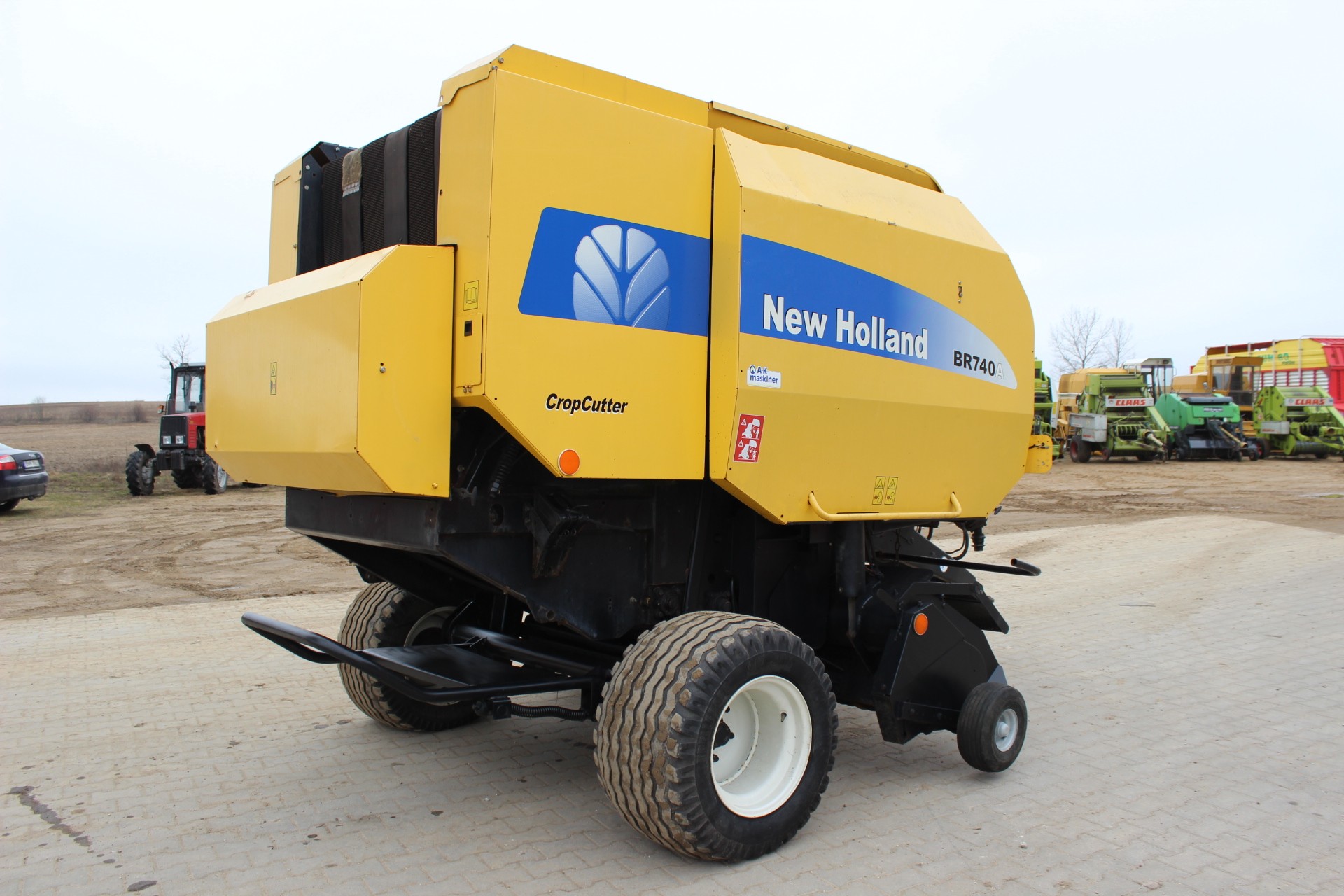 New Holland BR740A prasa — zdjęcie 6