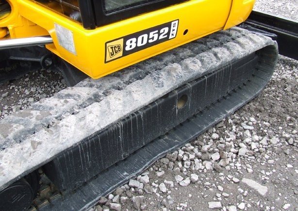 JCB 8052 - 2004 r. — zdjęcie 3