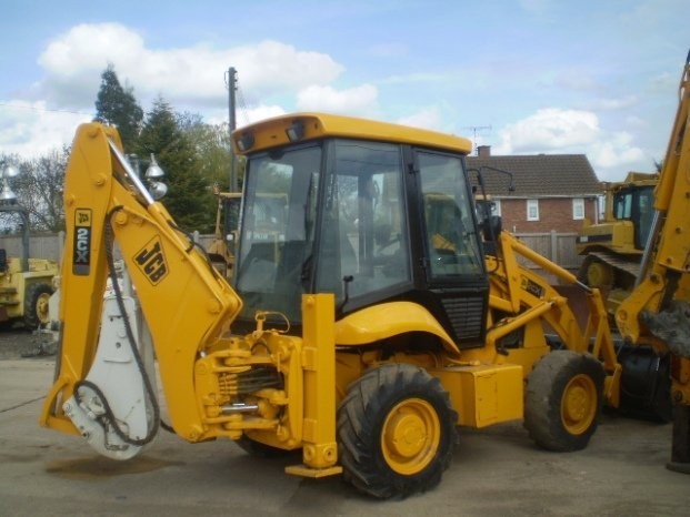 JCB 2CX Stretmaster-----rok 2006--------NOWE OPONY — zdjęcie 1
