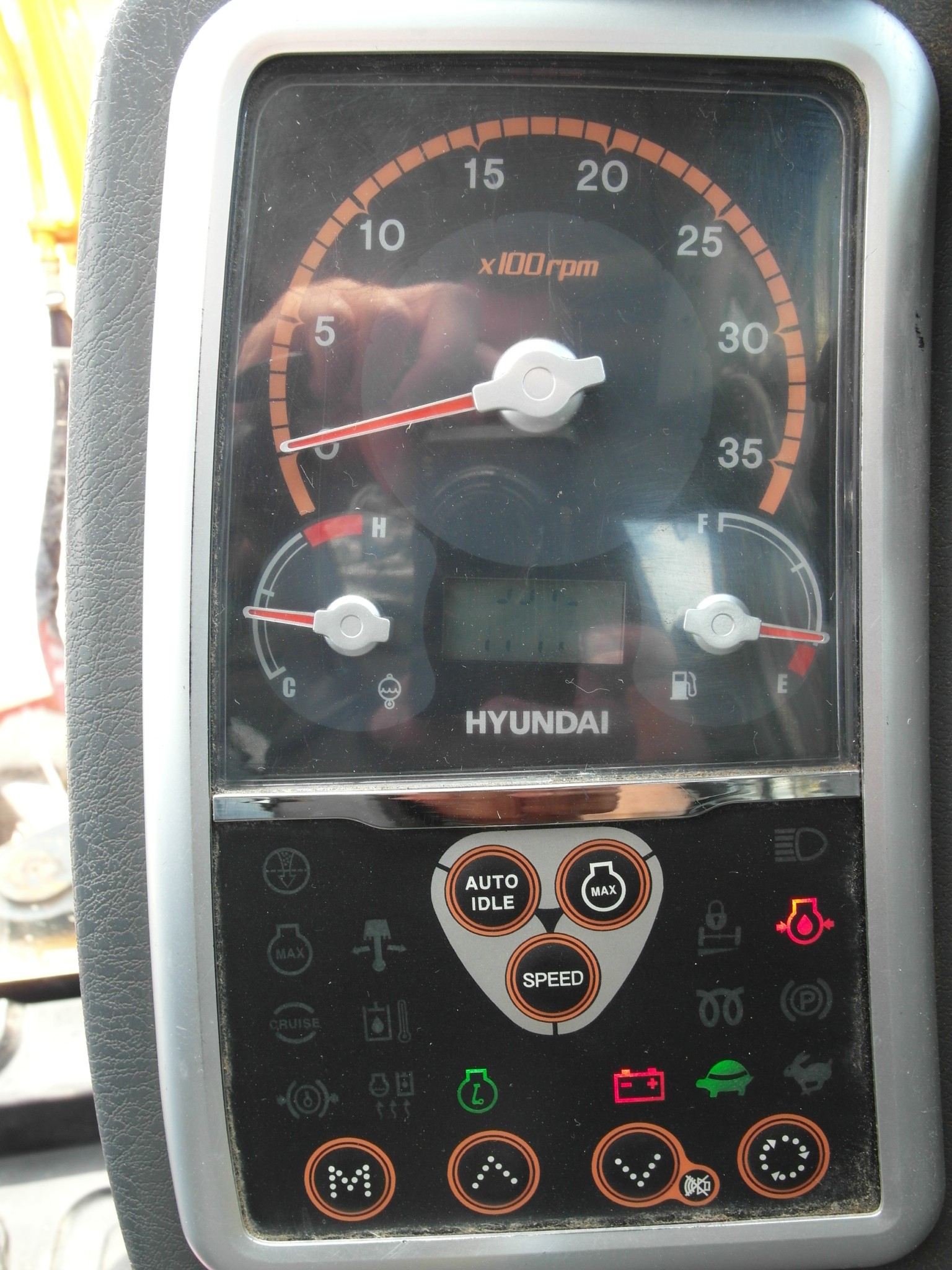 Minikoparka HYUNDAI ROBEX 80CR9 2011rok 8250kg — zdjęcie 6