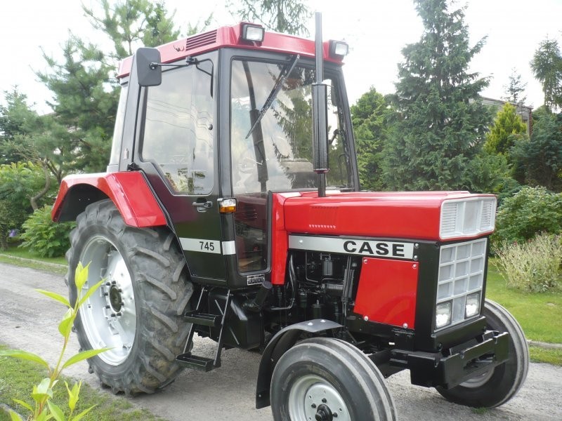 Case International 745XL — zdjęcie 2
