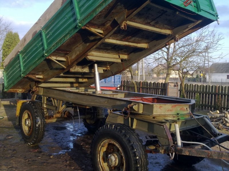 Przyczepa Autosan D-55, 6t, 3-stronny wywrót — zdjęcie 1