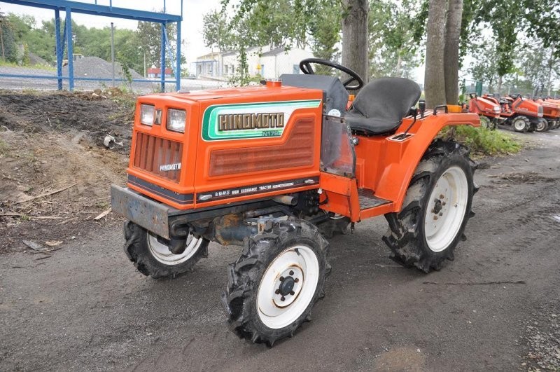 Traktorek Hinomoto N179D 4x4 18PS — zdjęcie 2