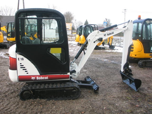 Mini koparki Bobcat E16 z 2013 - sprzedam — zdjęcie 1