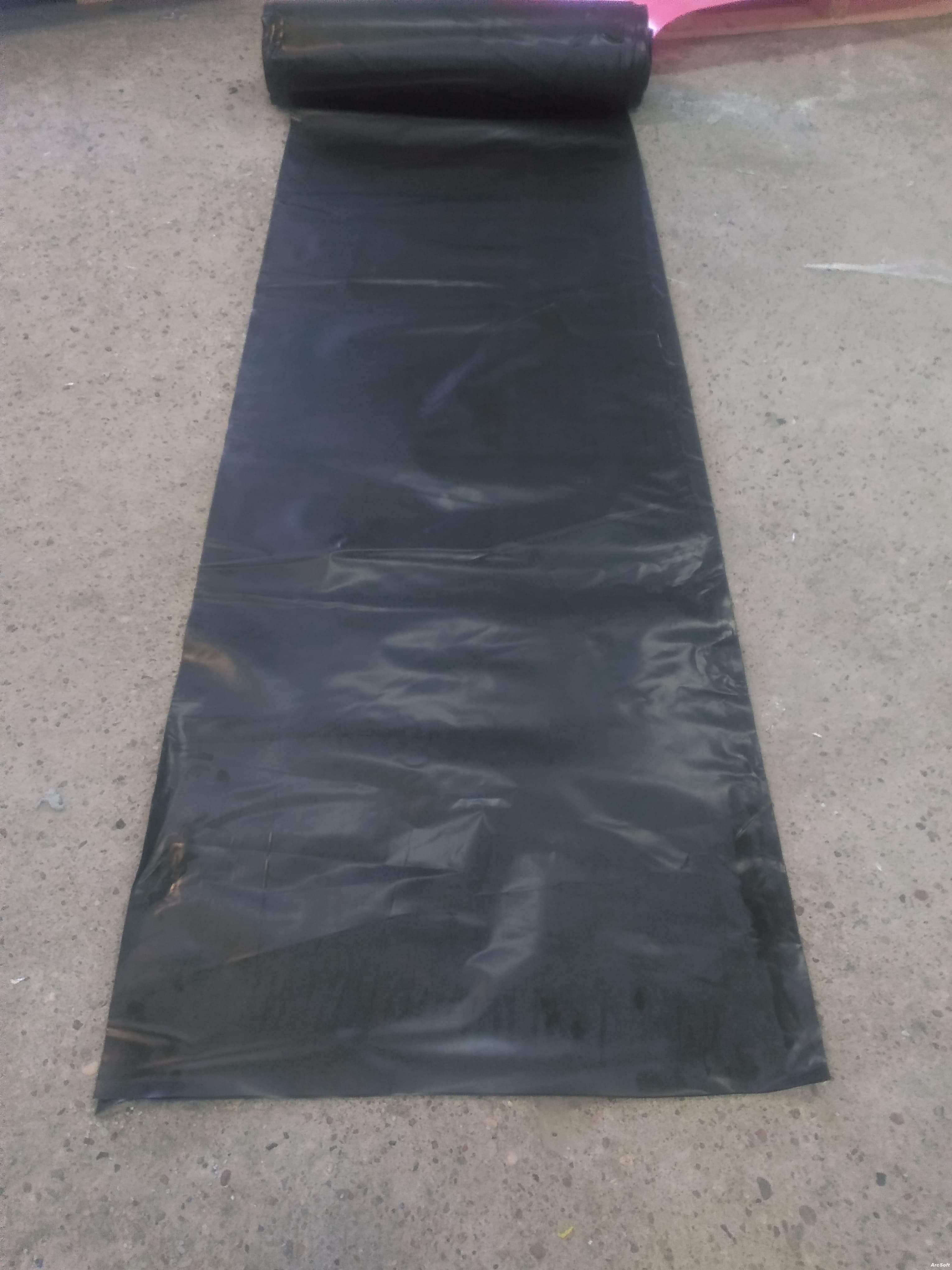 Folia PE czarna szerokość 2m /gr0,2mm całe rolki od producenta — zdjęcie 3