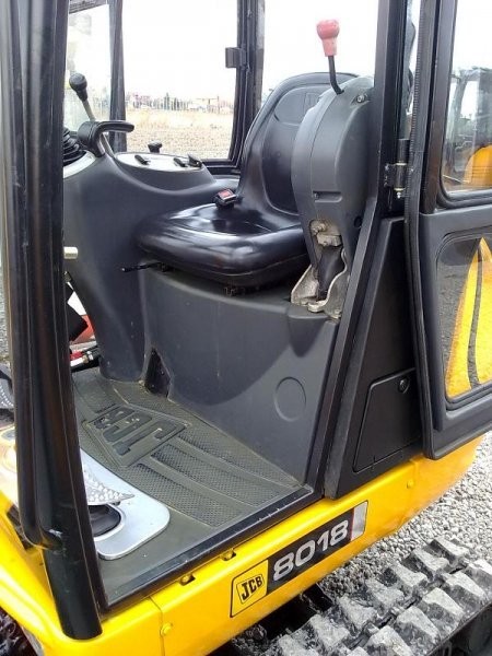 JCB 8018 2007 rok 1,6t - rozsuwane gąsienice — zdjęcie 5