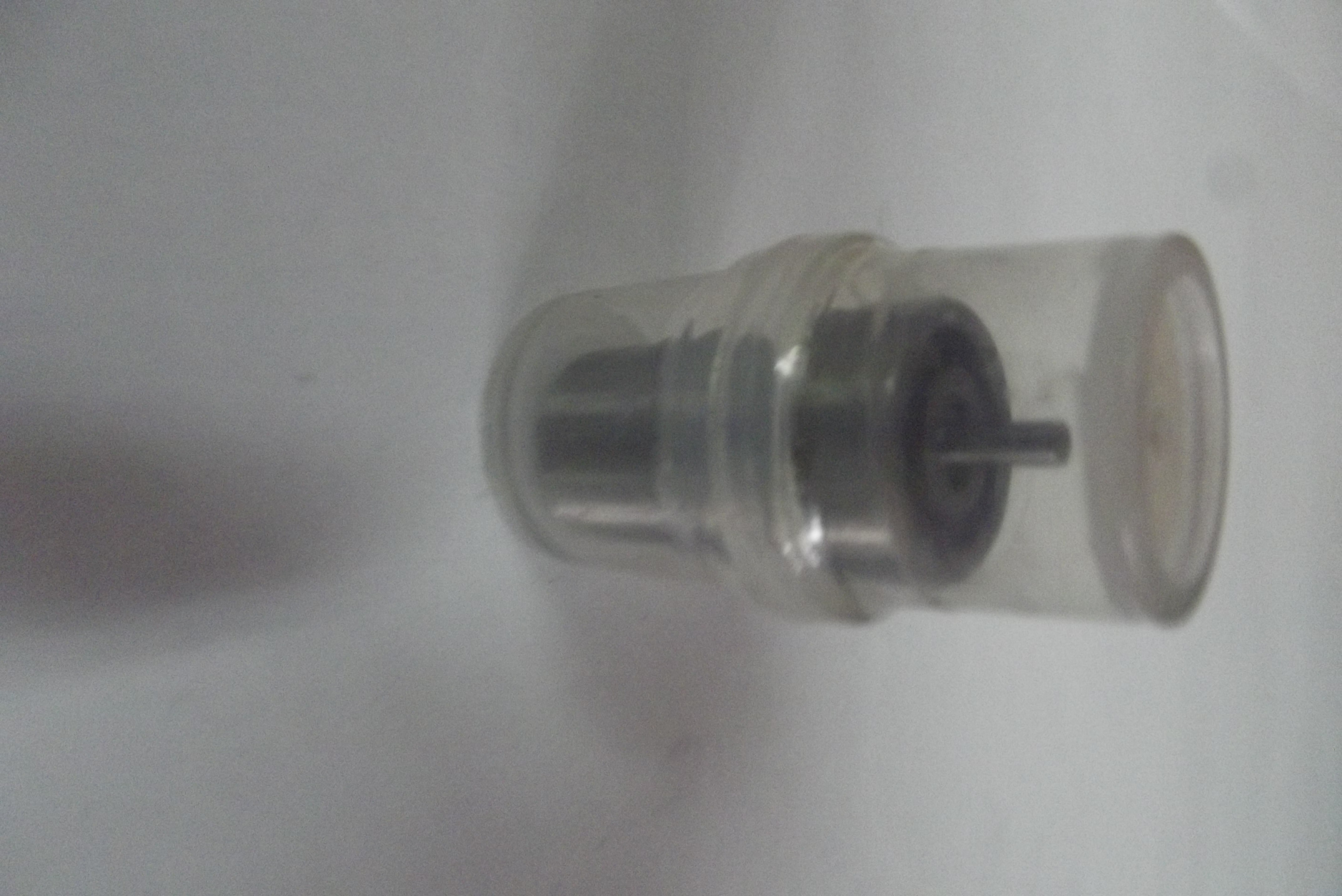 Rozpylacz wtryskiwacza URSUS C-330 D1Z1042 .  — zdjęcie 2