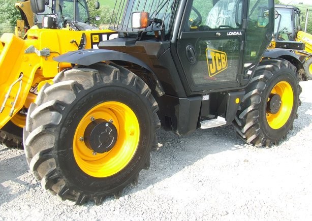 Ładowarka teleskopowa JCB 531-70 z roku 2011 NOWA — zdjęcie 2