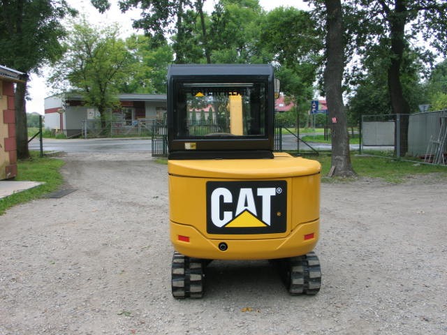 Sprzedam koparkę CAT 3025 C z 2010 roku — zdjęcie 3