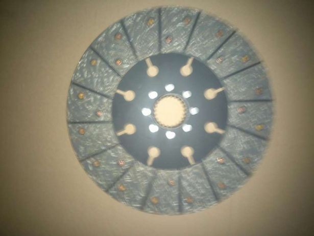 Tarcza sprzęgła Massey Ferguson 330mm 3050,3060,3075,3085,3095,3125 — zdjęcie 2