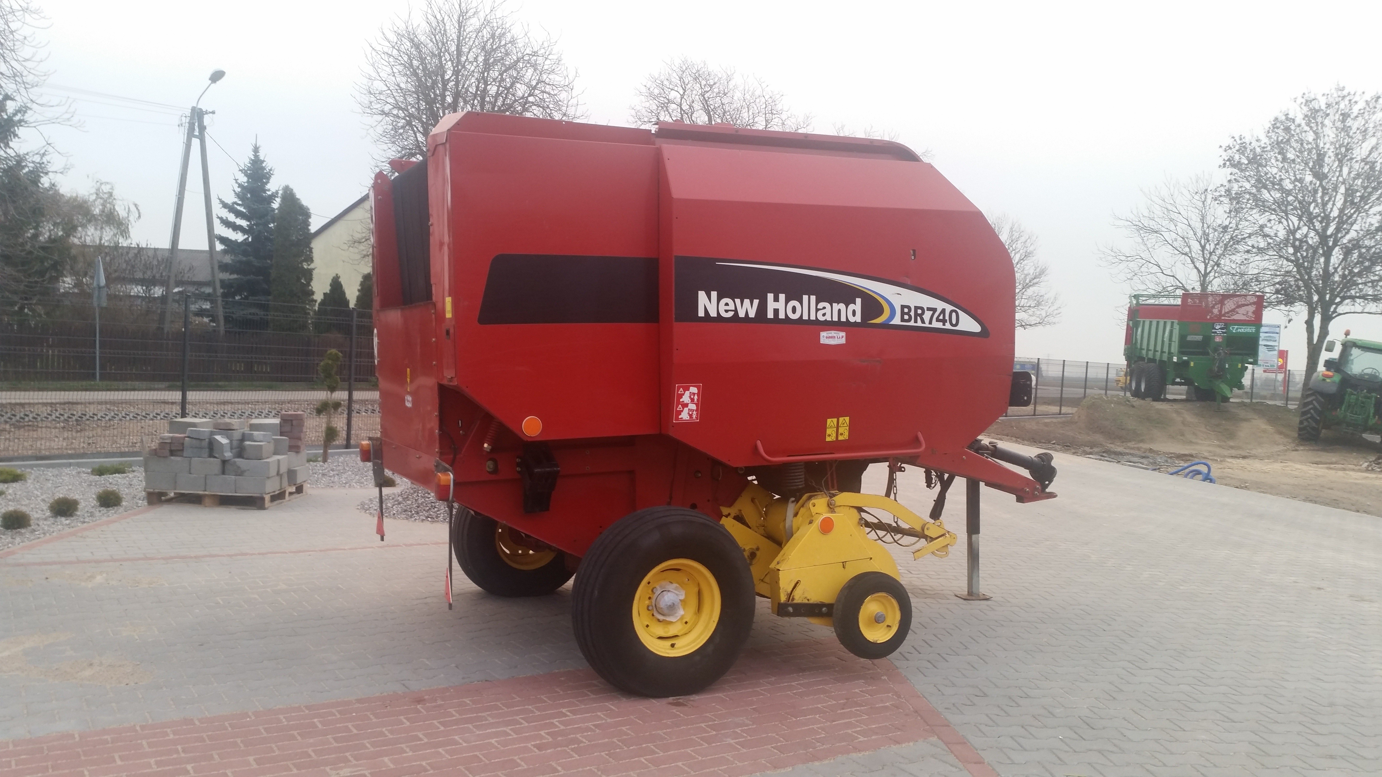 New Holland BR 740 Prasa rolująca — zdjęcie 2