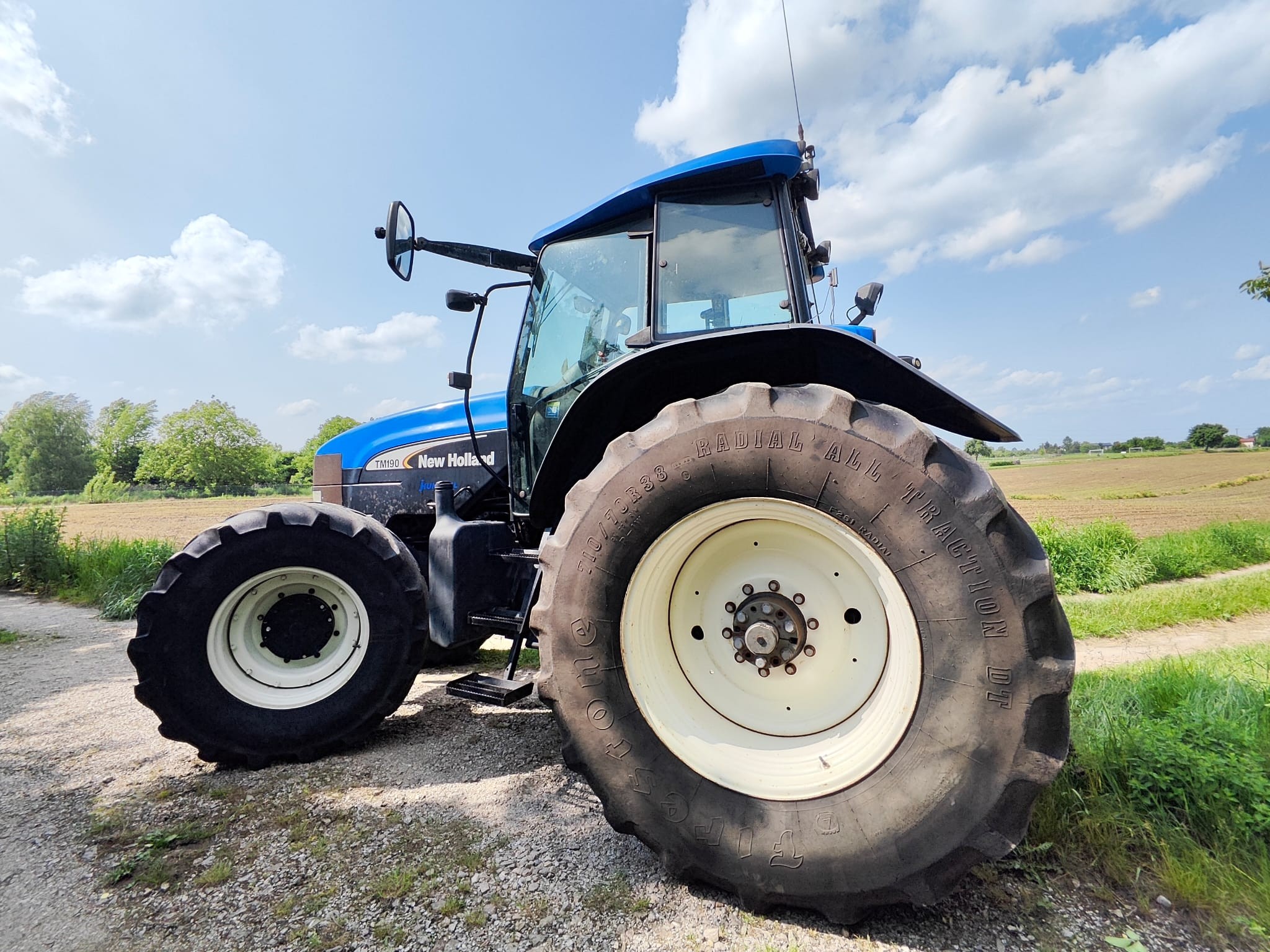 New Holland TM — zdjęcie 5