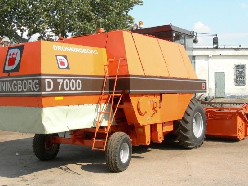 KOMBAJN DRONNINGBORG D7000 - SUPER STAN! — zdjęcie 2