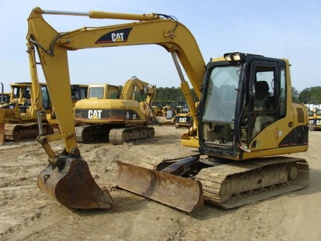 Caterpillar 307C — zdjęcie 1