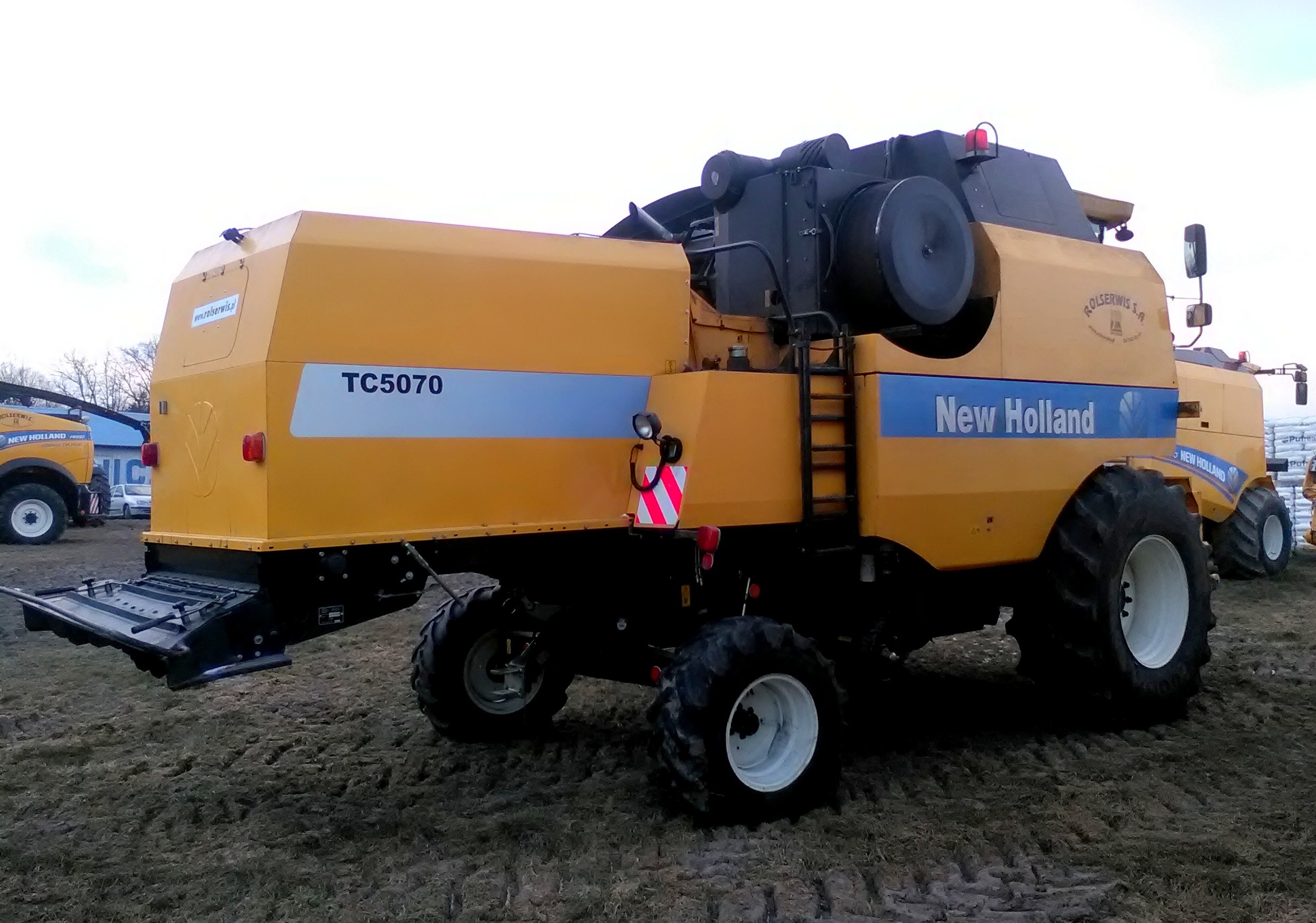 Kombajn New Holland  TC 5070 — zdjęcie 2