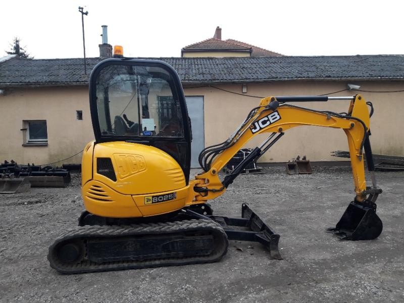JCB 8025 2009 rok - mini koparka na sprzedaż — zdjęcie 5