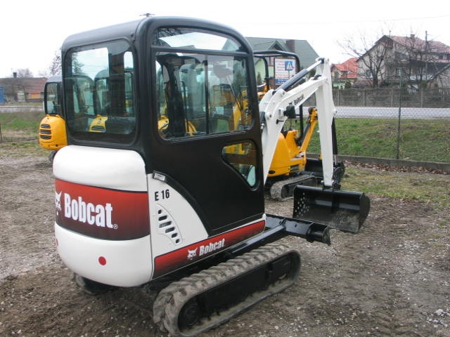 Koparka / minikoparka Bobcat E16 2013 rok — zdjęcie 2