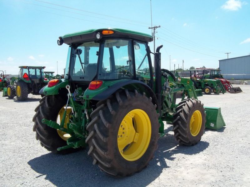 Ciągnik John Deere 51z00R — zdjęcie 5