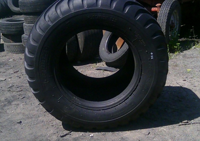 (G32) Opony 800/45-26,5 Alliance Flotation 328 — zdjęcie 2