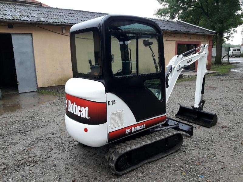 Sprzedam minikoparkę Bobcat E16 z 2010 roku — zdjęcie 3