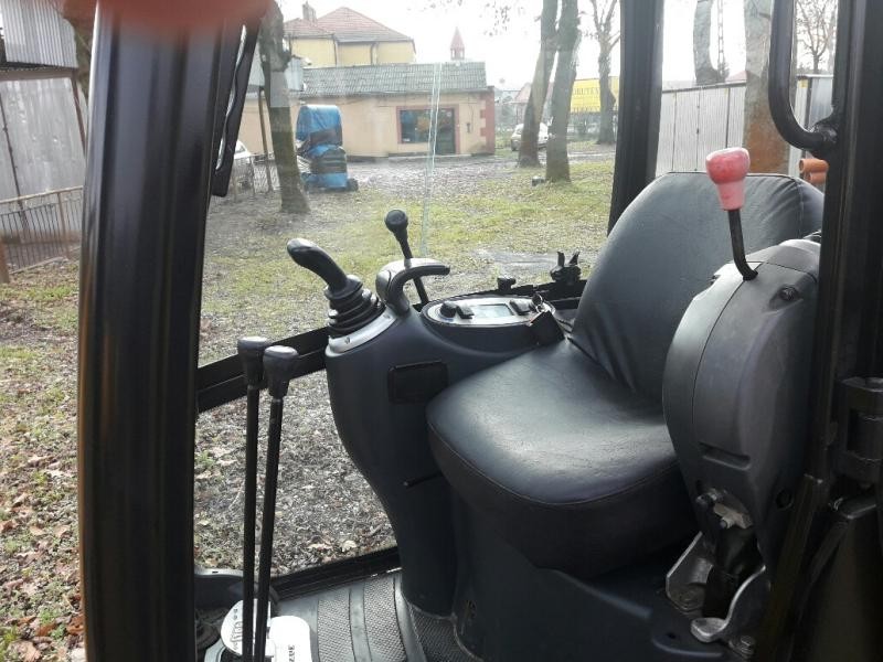 Mini koparka JCB 8014 z 2005 roku — zdjęcie 8