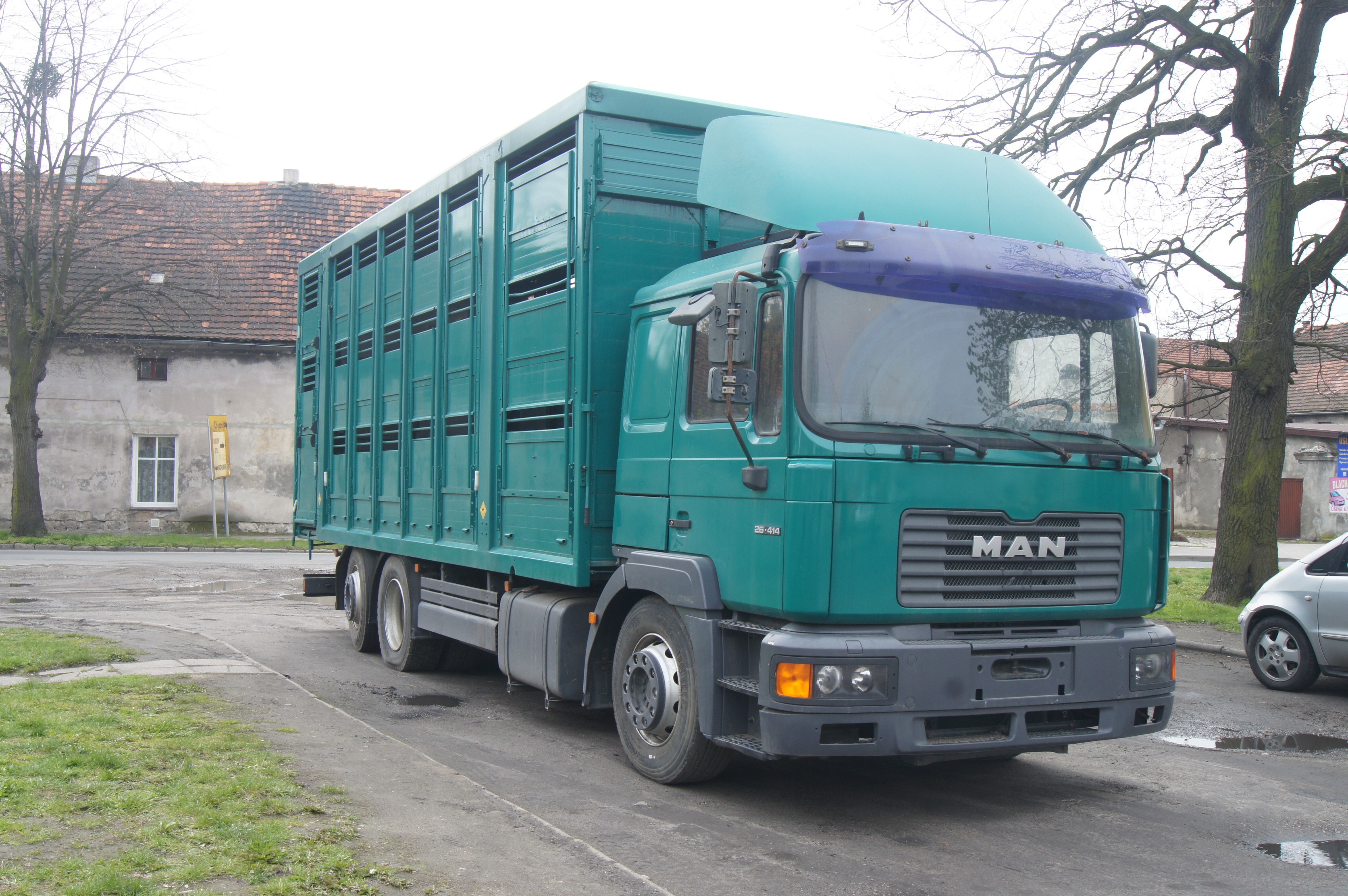 Man 26-414 DO PRZEWOZU ŻYWCA ZWIERZĄT — zdjęcie 1