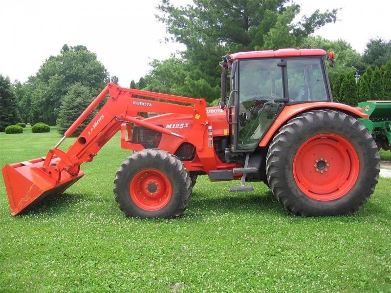 2005 Kubota M125X Ciagniki — zdjęcie 2