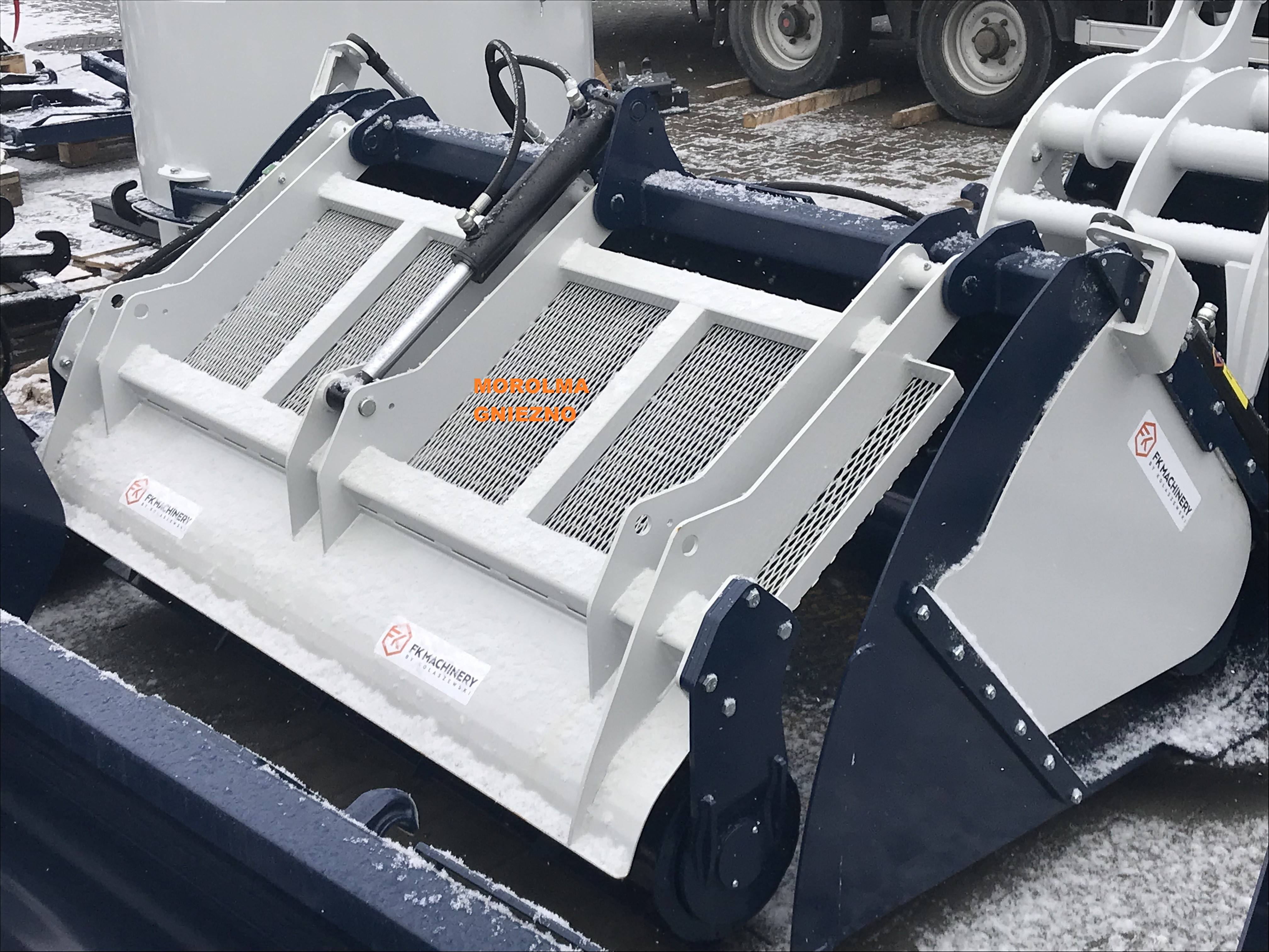 Szufla do zadawania pasz KOŁASZEWSKI z frezem hydraulicznym,sztywnym i — zdjęcie 6