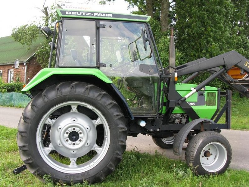Deutz-Fahr 3.30 zadbany rok 90 ładowacz klima***** — zdjęcie 2