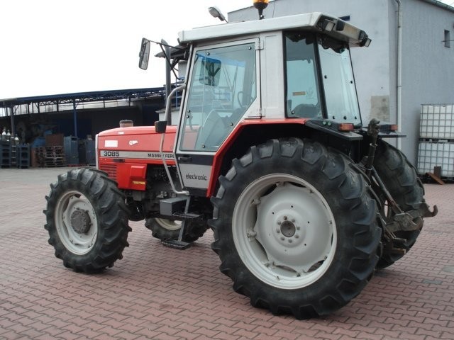 CIĄGNIK MASSEY FERGUSON 3085 SPROWADZONY STAN BDB — zdjęcie 3