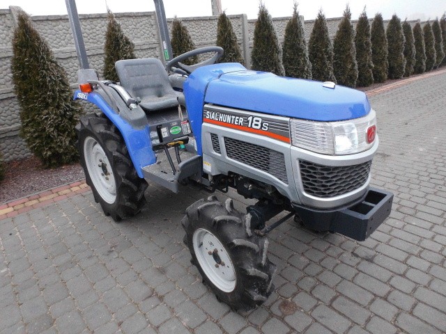  Iseki Sial Hunter 18 4X4 Wspomaganie mini traktor ciągnik ogrodniczy  — zdjęcie 1